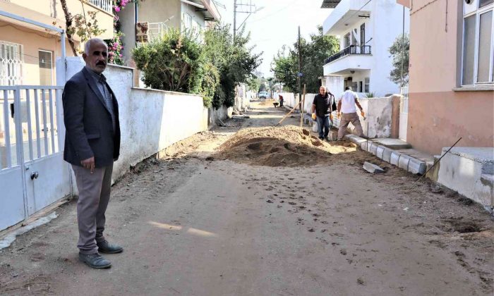 Yeşilyurt Mahallesi’nde yollar yenileniyor