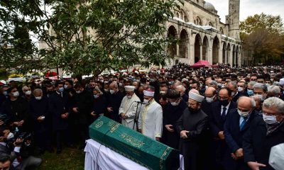 Usta şair Sezai Karakoç son yolculuğuna uğurlandı