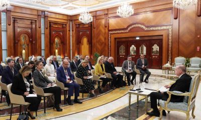 Cumhurbaşkanı Erdoğan, “Ana muhalefetin başındaki bir adamın yaptığı hareketlere bakın”