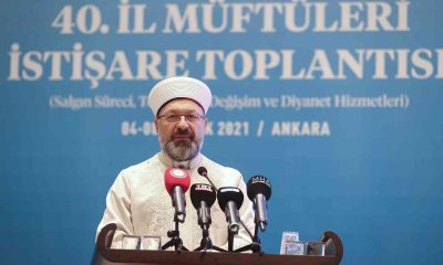 Diyanet İşleri Başkanı Erbaş: “Diyanet İşleri Başkanlığı’nın gündelik tartışmaların içine çekilmesi, son derece yanlıştır, son derece üzücüdür”