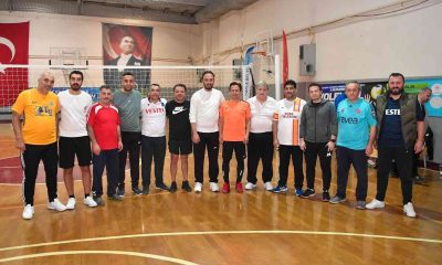 Tuzla’da 2’inci kurumlar arası voleybol turnuvası başladı